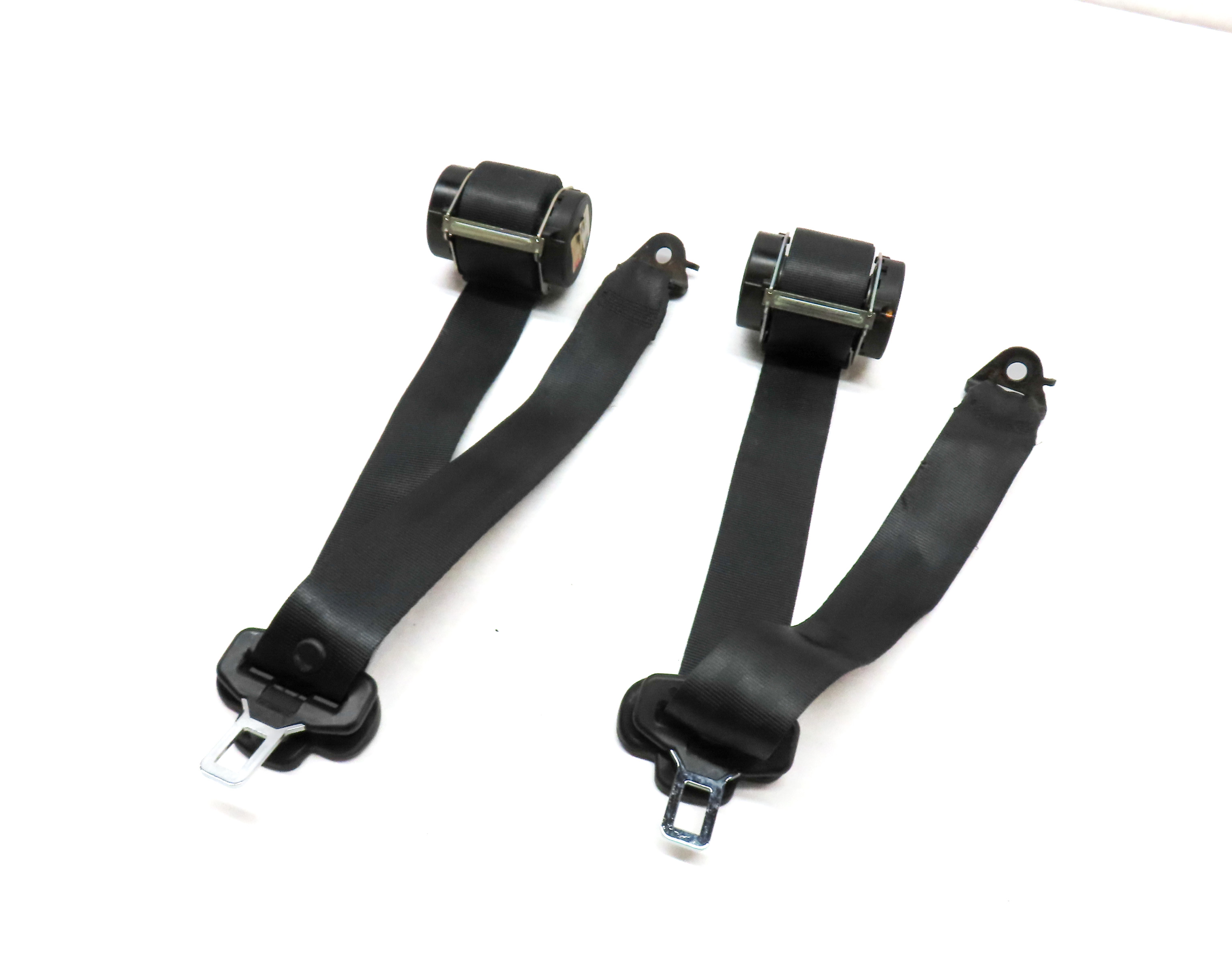 2011 LAND ROVER LR4 (L319) REAR 3RD ROW SEAT SEATBELT RETRACTOR SET 2 (Black) — exact item pictured
